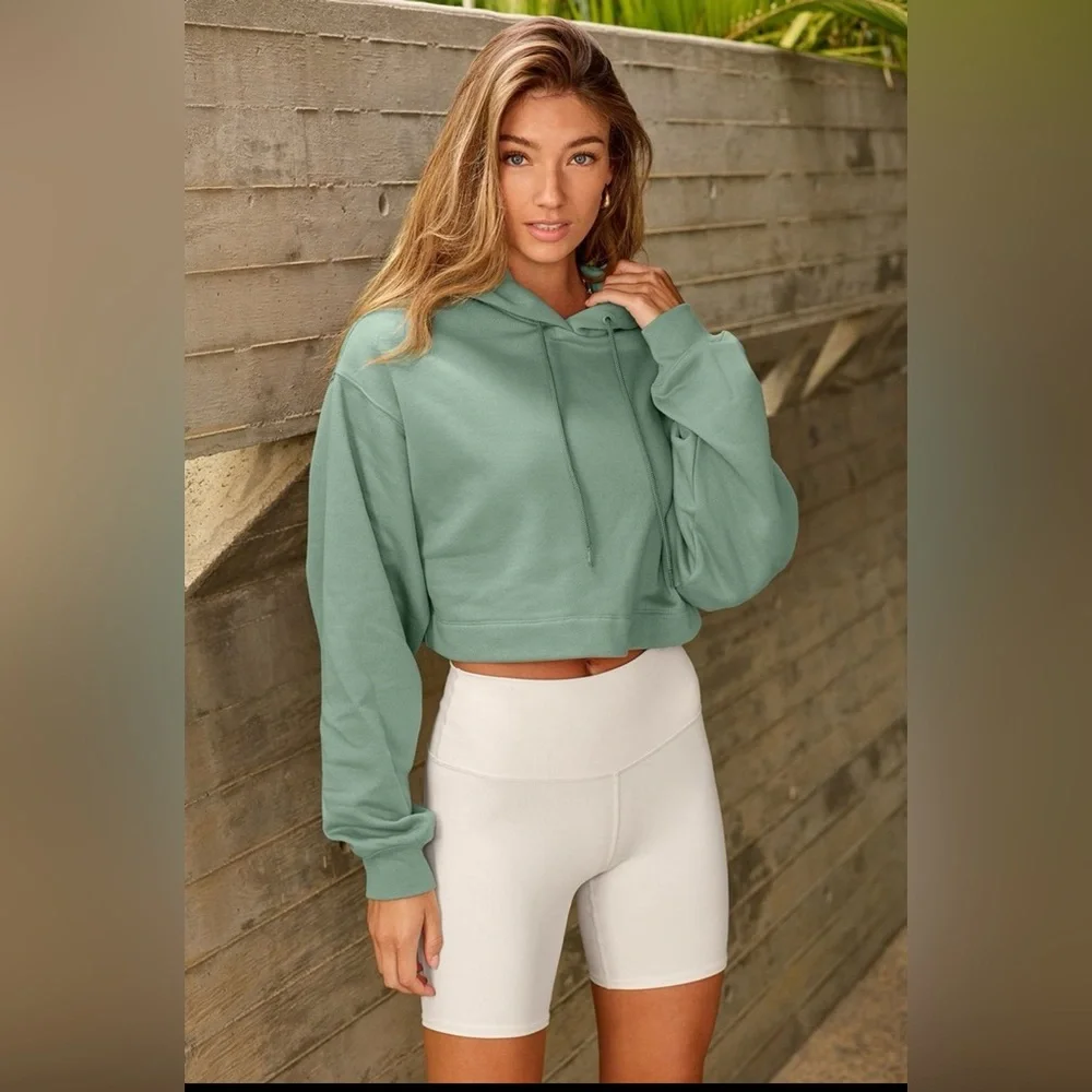 ALO Yoga | Tops | Alo Yoga Bae Crop Hoodie In Soft Seagrass Size